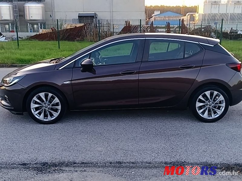 2017' Opel Astra 1.6 Cdti photo #1