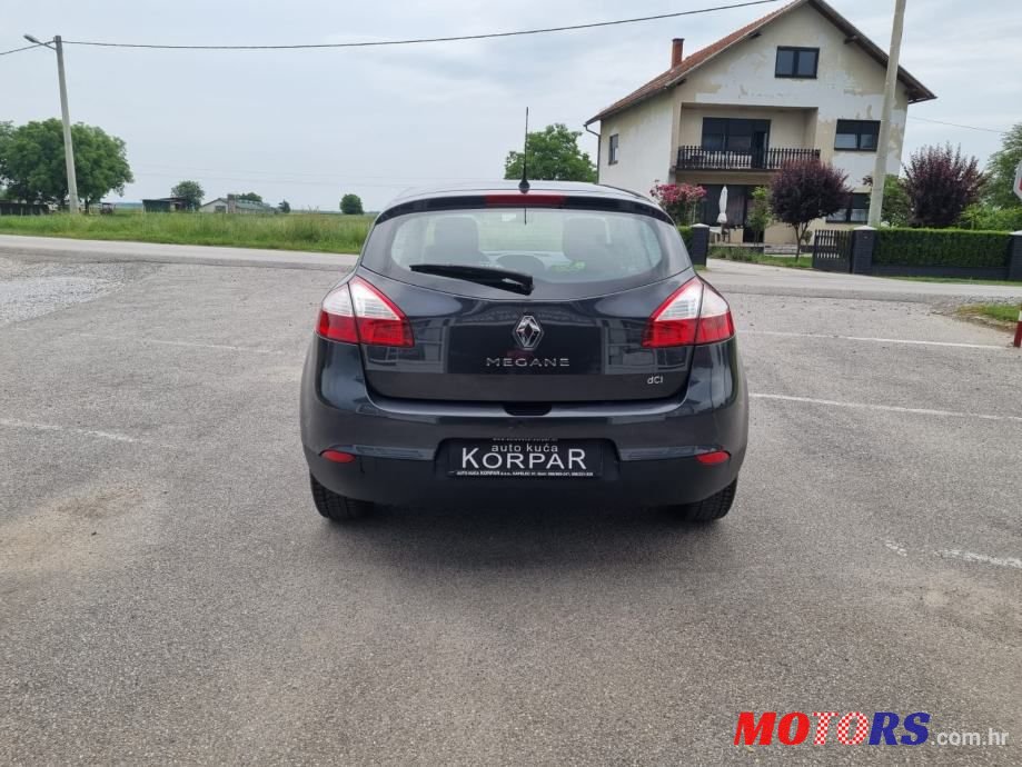 2014' Renault Megane photo #6