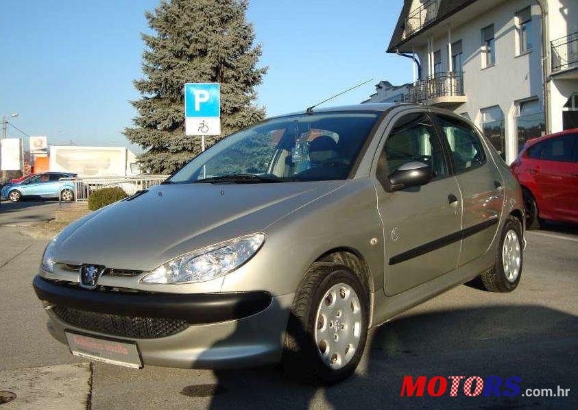 2005' Peugeot 206 206 1,4 Hdi photo #1