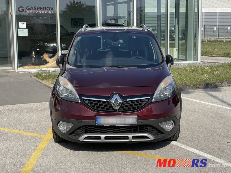 2015' Renault Scenic Dci photo #3