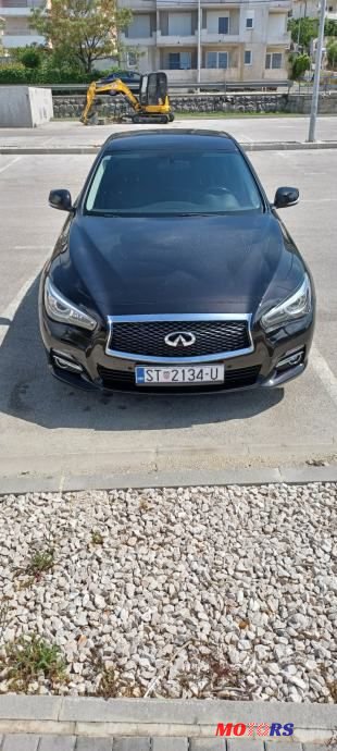 2017' Infiniti Q50 photo #4