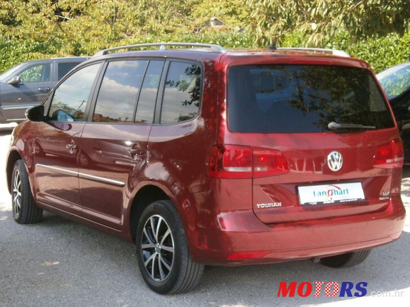 2011' Volkswagen Touran 1,6 TDI photo #2