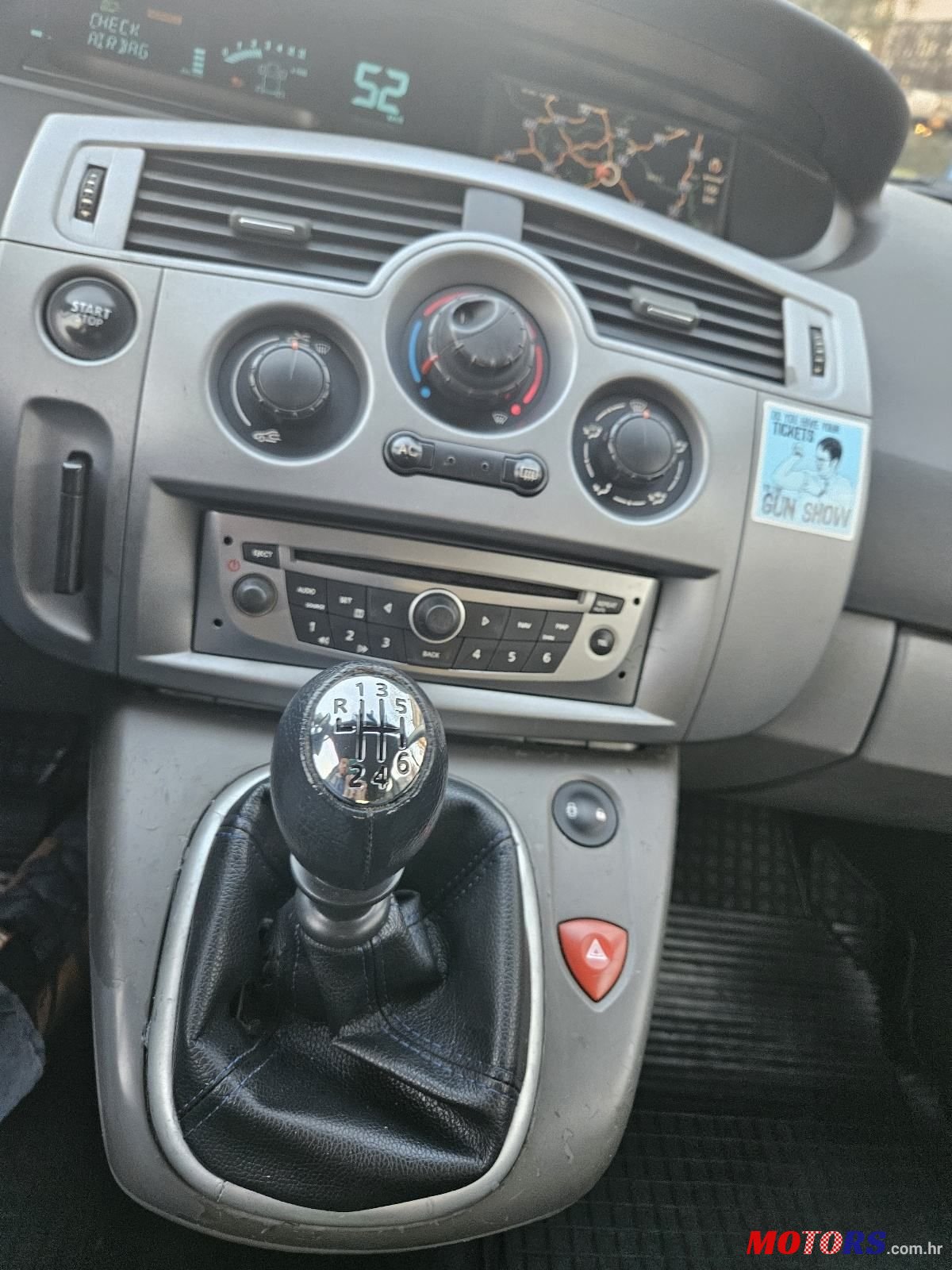 2008' Renault Megane Scenic 1.5 Dci photo #5