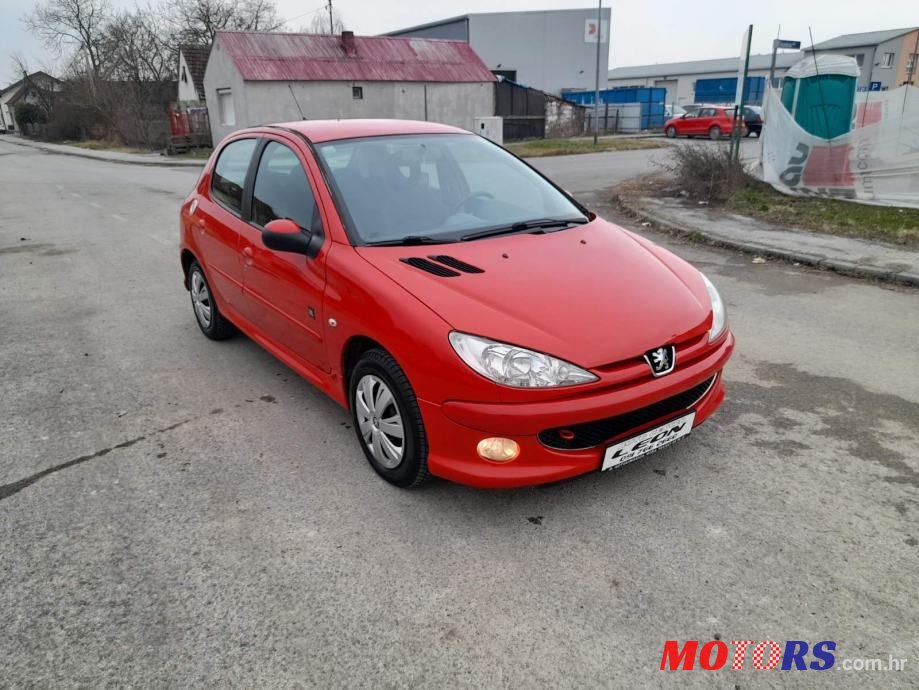 2008' Peugeot 206 photo #3