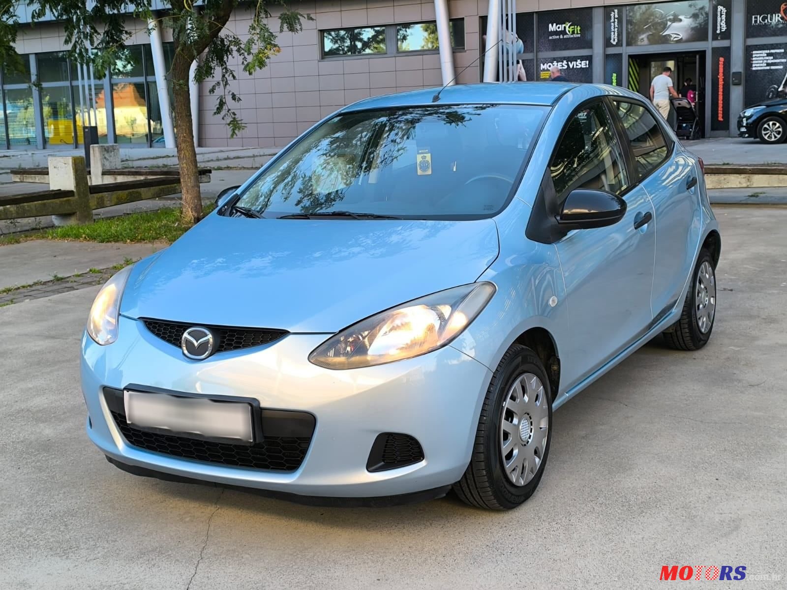 2010' Mazda 2 1,3 I Te photo #1