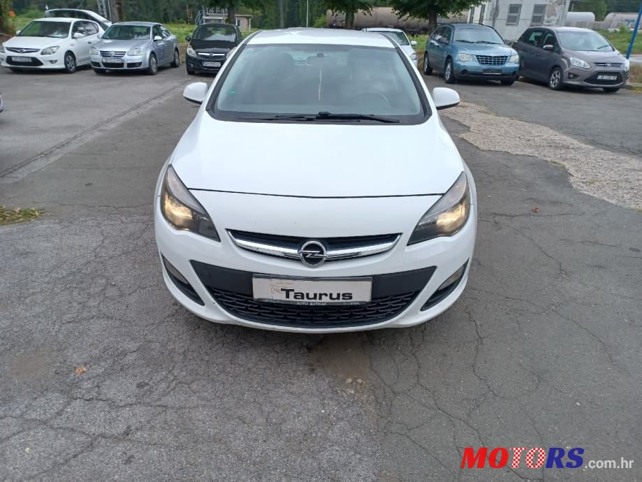 2014' Opel Astra 1,4T photo #3