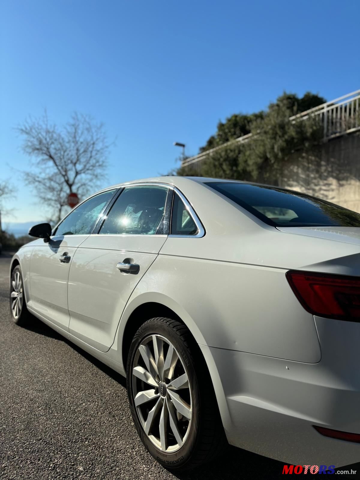 2016' Audi A4 2,0 Tdi photo #2