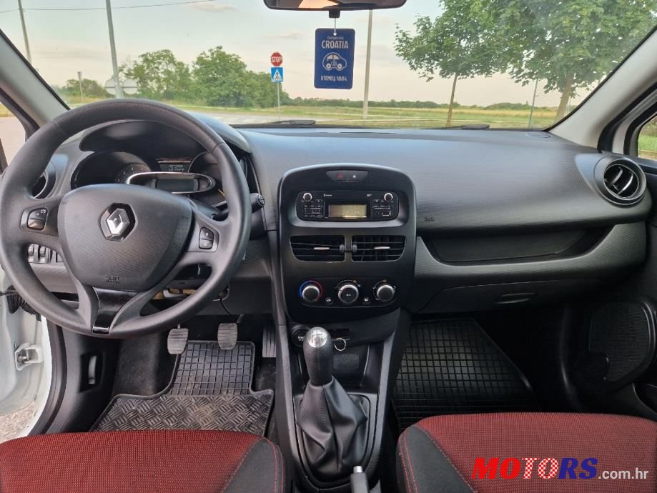 2015' Renault Clio Dci 75 photo #4