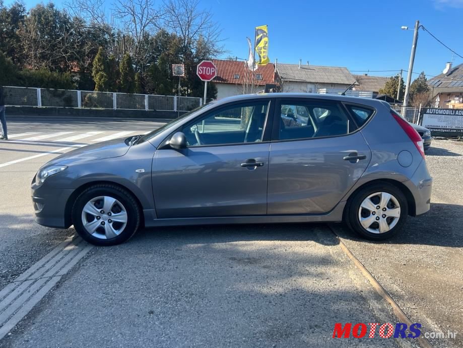 2012' Hyundai i30 1,6 Crdi photo #6
