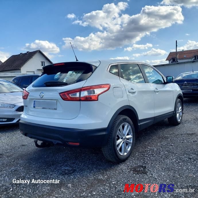 2015' Nissan Qashqai 1,2 Dig-T photo #5