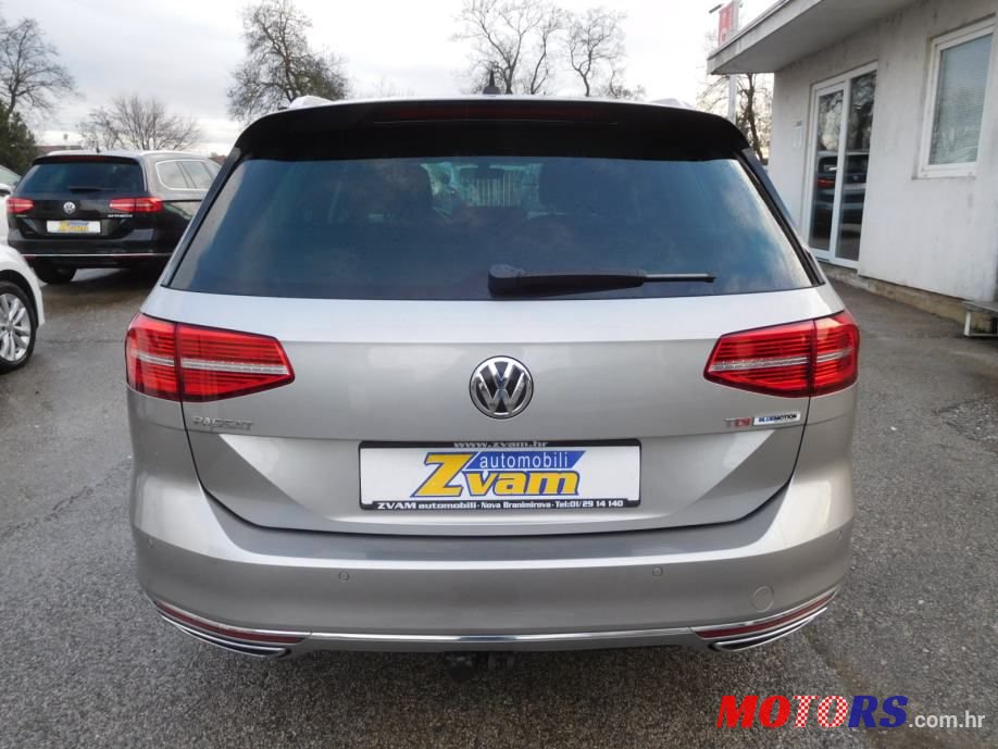 2016' Volkswagen Passat Variant photo #5