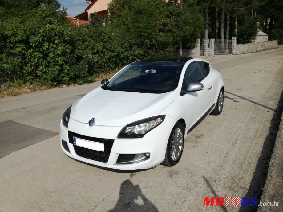 2010' Renault Megane Coupe 1,5 Dci photo #4