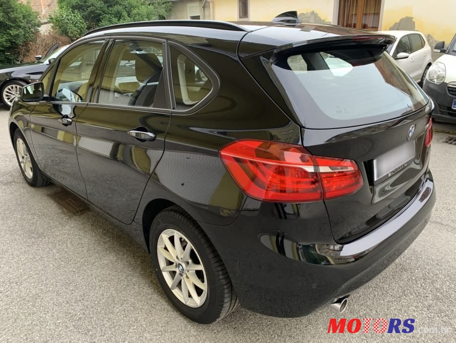 2016' BMW Serija 2 214D photo #2