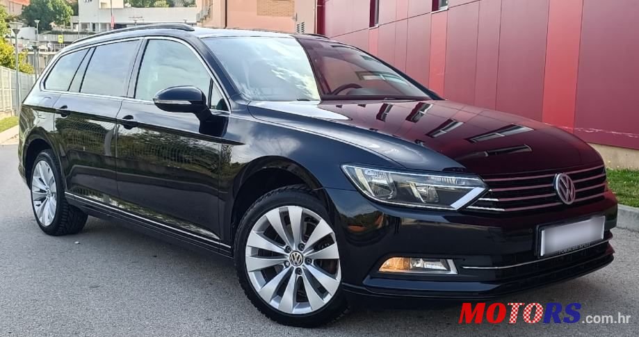 2015' Volkswagen Passat Variant photo #1