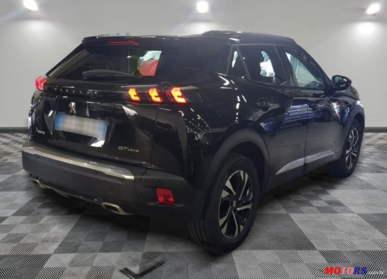 2020' Peugeot 2008 1,2 photo #5