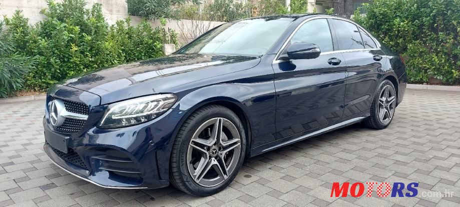 2019' Mercedes-Benz C-Klasa 180 D Amg photo #2