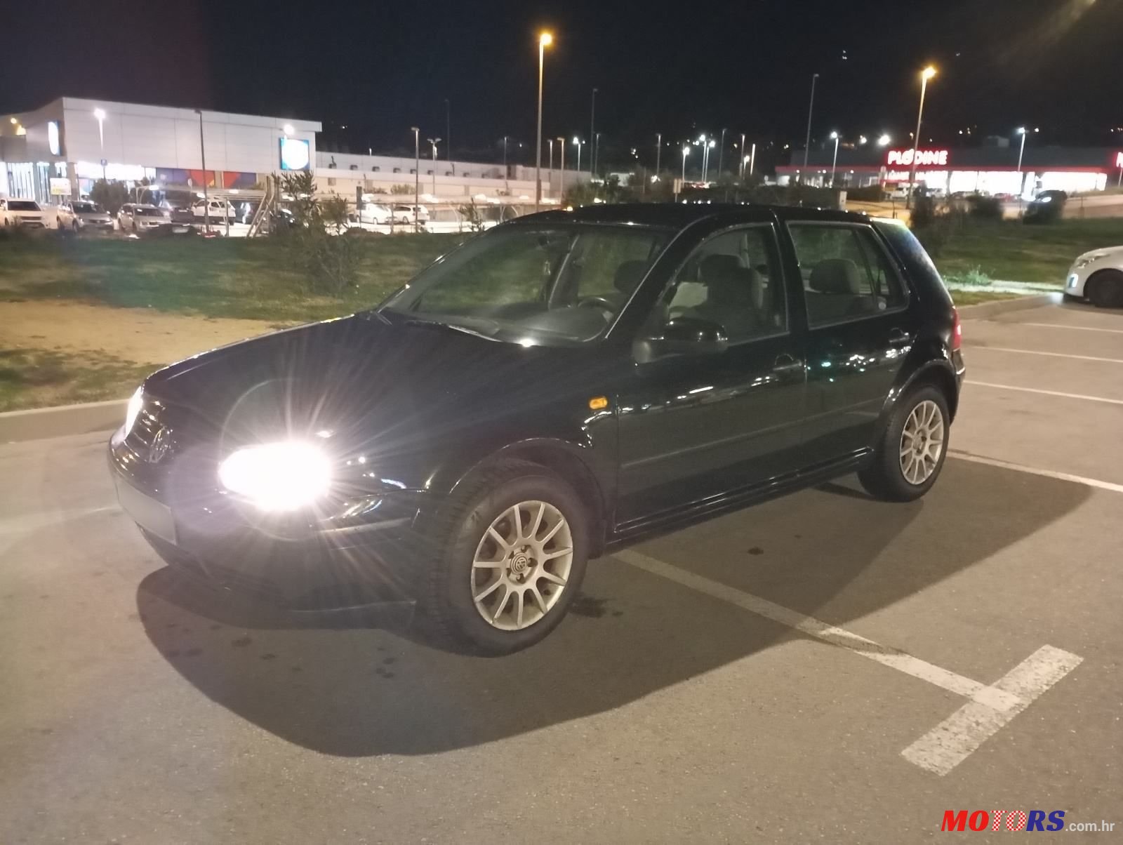 1998' Volkswagen Golf IV 1,4 photo #1