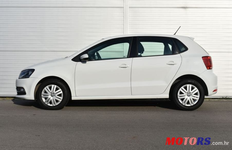 2015' Volkswagen Polo 1,4 Tdi photo #1