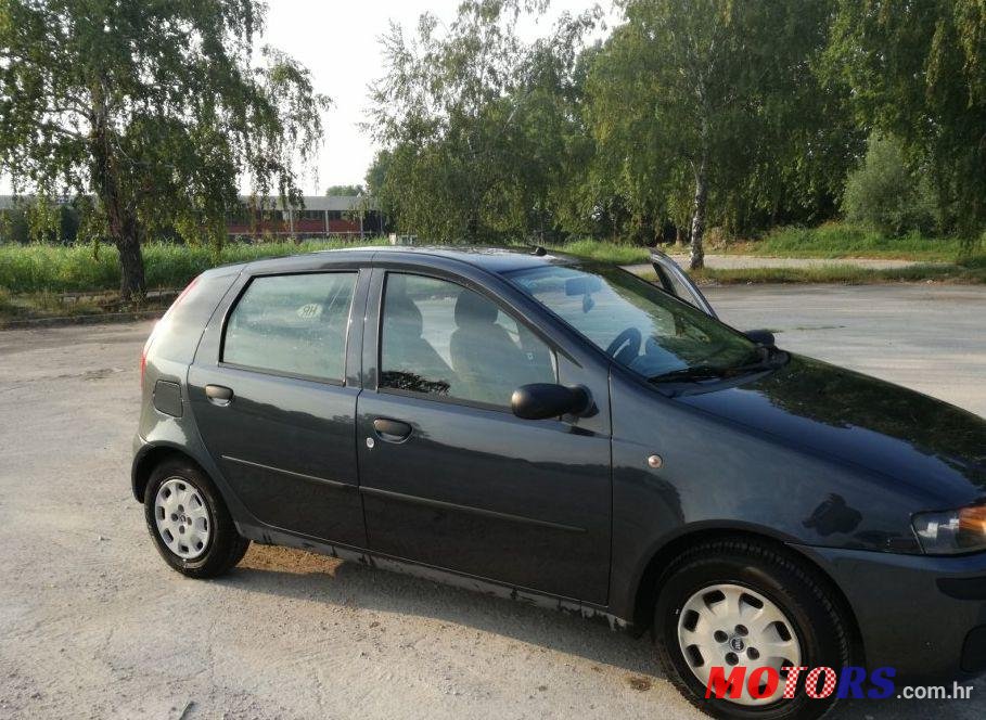 2002' Fiat Punto 1,2 photo #1
