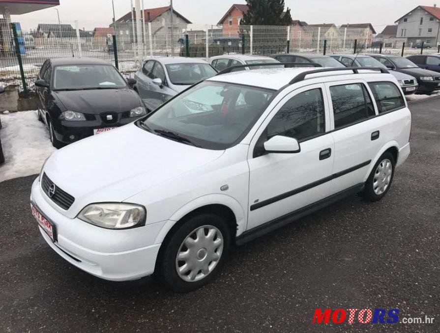 2008' Opel Astra Karavan Caravan 1,4 photo #2