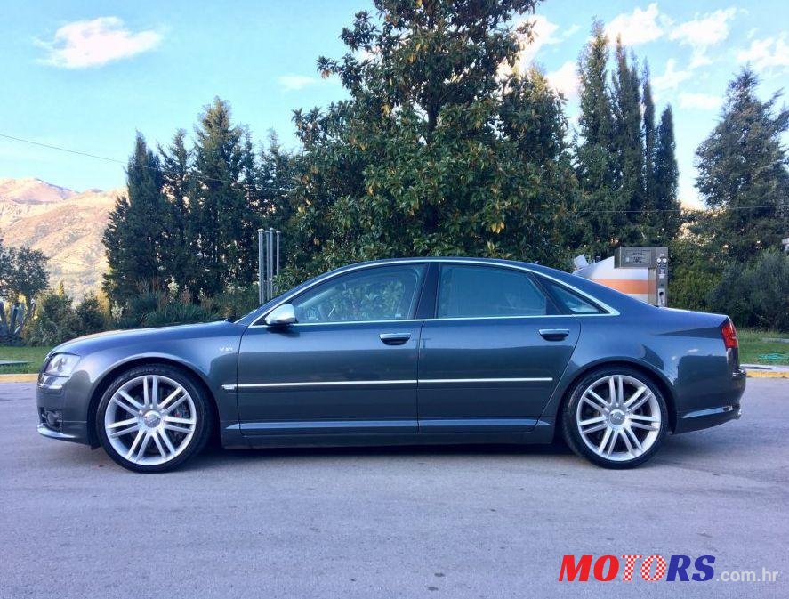 2006' Audi S8 5,2 V10 photo #2