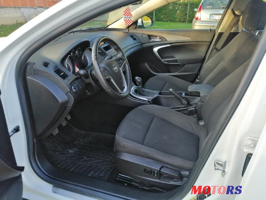 2013' Opel Insignia Karavan photo #6