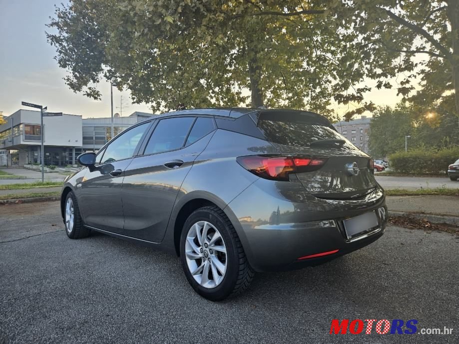 2020' Opel Astra 1,5 D photo #5