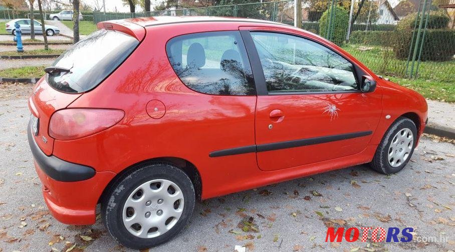 2005' Peugeot 206 206 1,1 photo #2