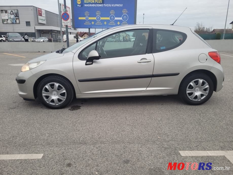 2006' Peugeot 207 1,4 Hdi photo #4