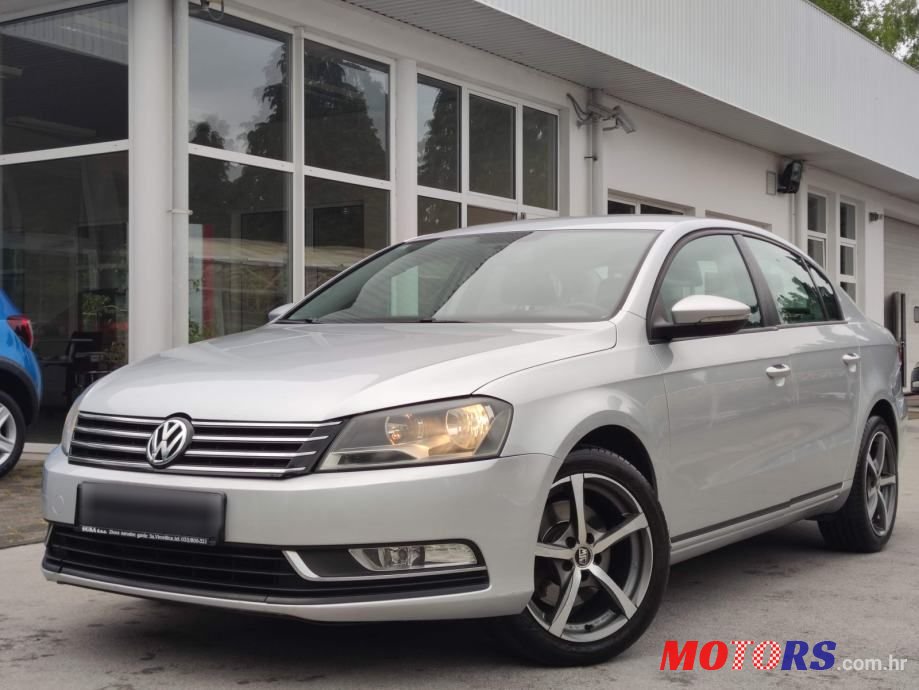 2012' Volkswagen Passat 1,6 Tdi Bmt photo #3
