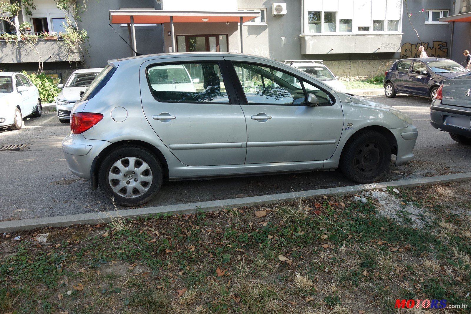 2006' Peugeot 307 1.6 HDI photo #2