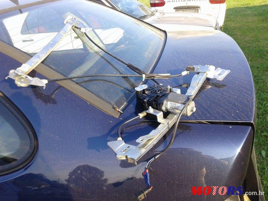 1996' Volkswagen Polo Classic 1.6 dijelovi photo #5