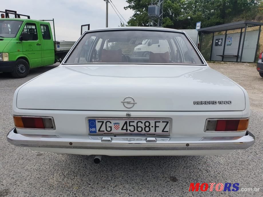 1977' Opel Rekord 1900S Original photo #3