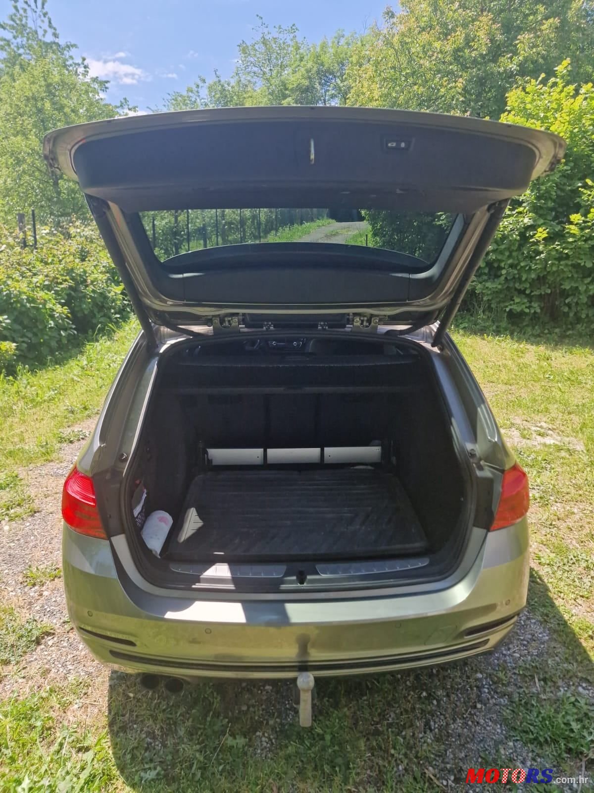 2016' BMW Serija 3 320D Touring photo #4