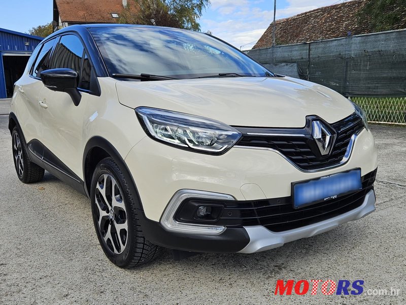 2020' Renault Captur Tce photo #3