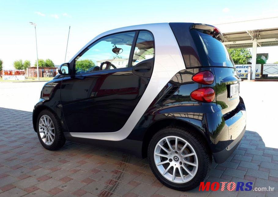 2009' Smart Fortwo Coupe photo #1