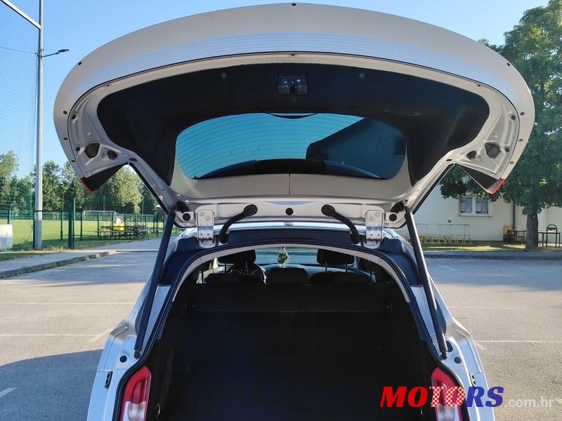 2010' Opel Insignia Karavan photo #3
