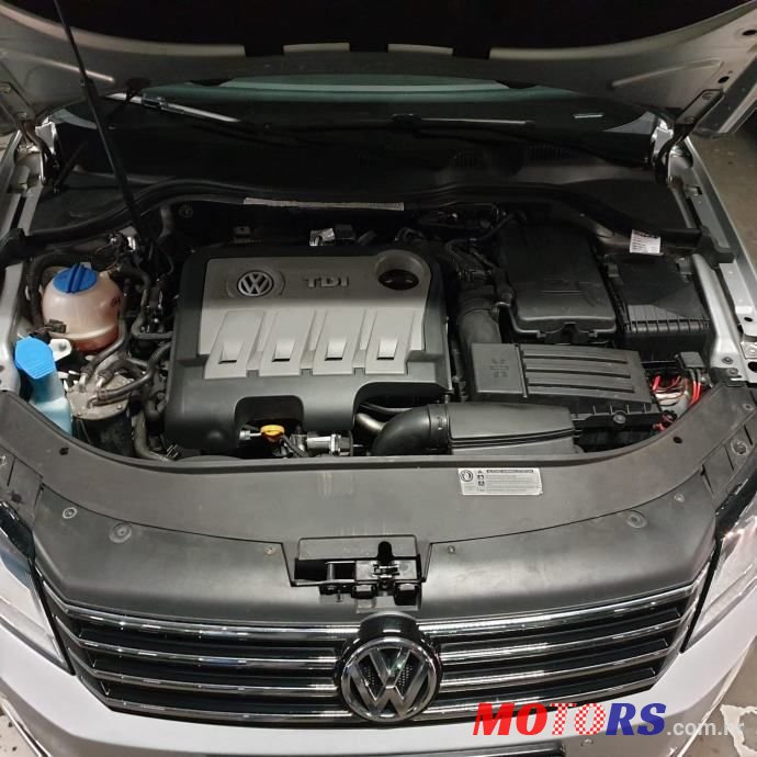 2013' Volkswagen Passat Variant photo #6