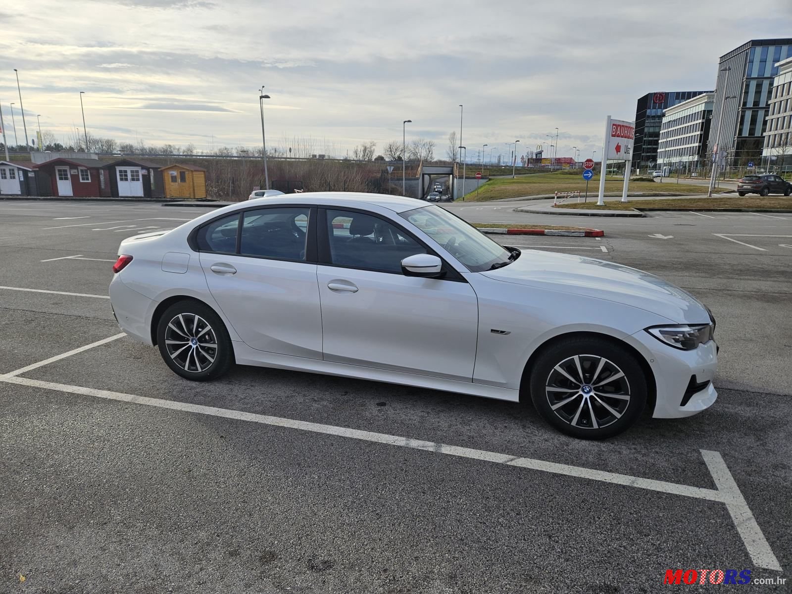 2021' BMW Serija 3 320E photo #6