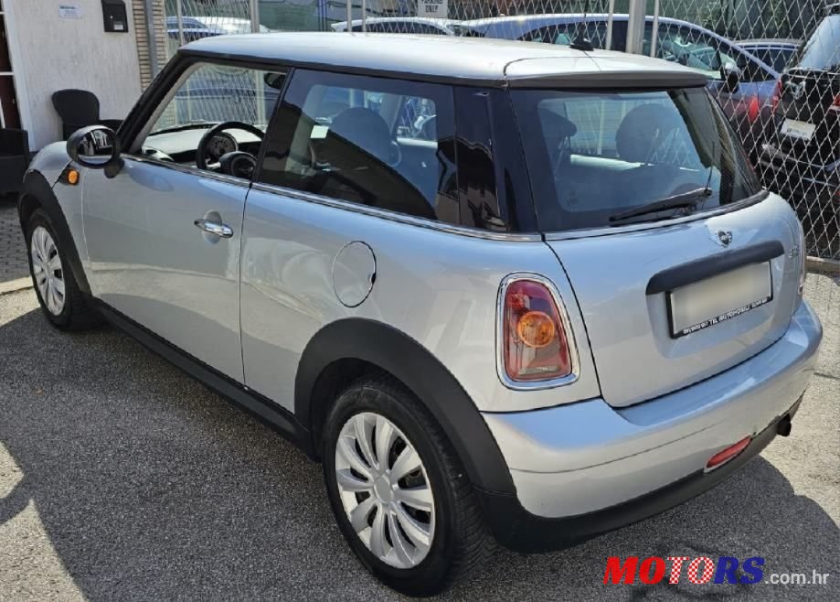 2009' MINI One 1.4 photo #4