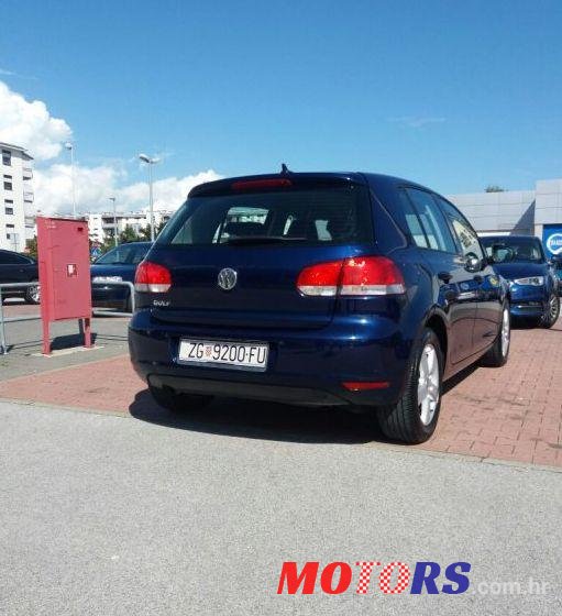 2010' Volkswagen Golf VI 1,6 Tdi photo #1