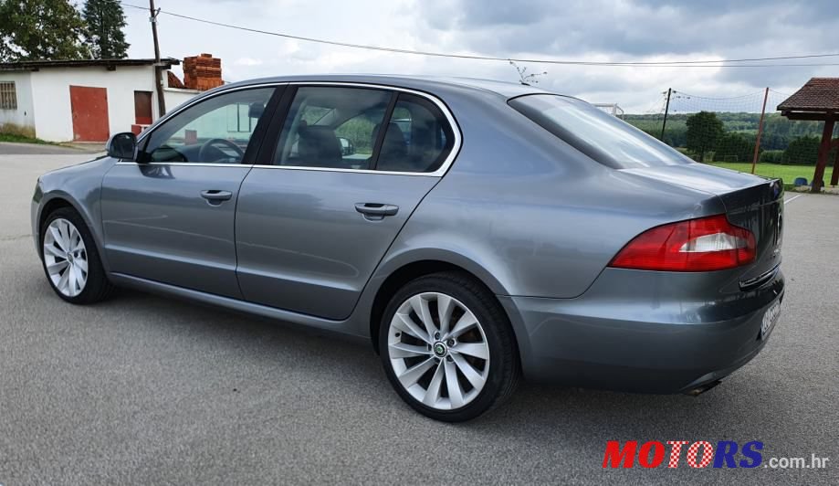 2012' Skoda Superb 1,6 Tdi photo #3