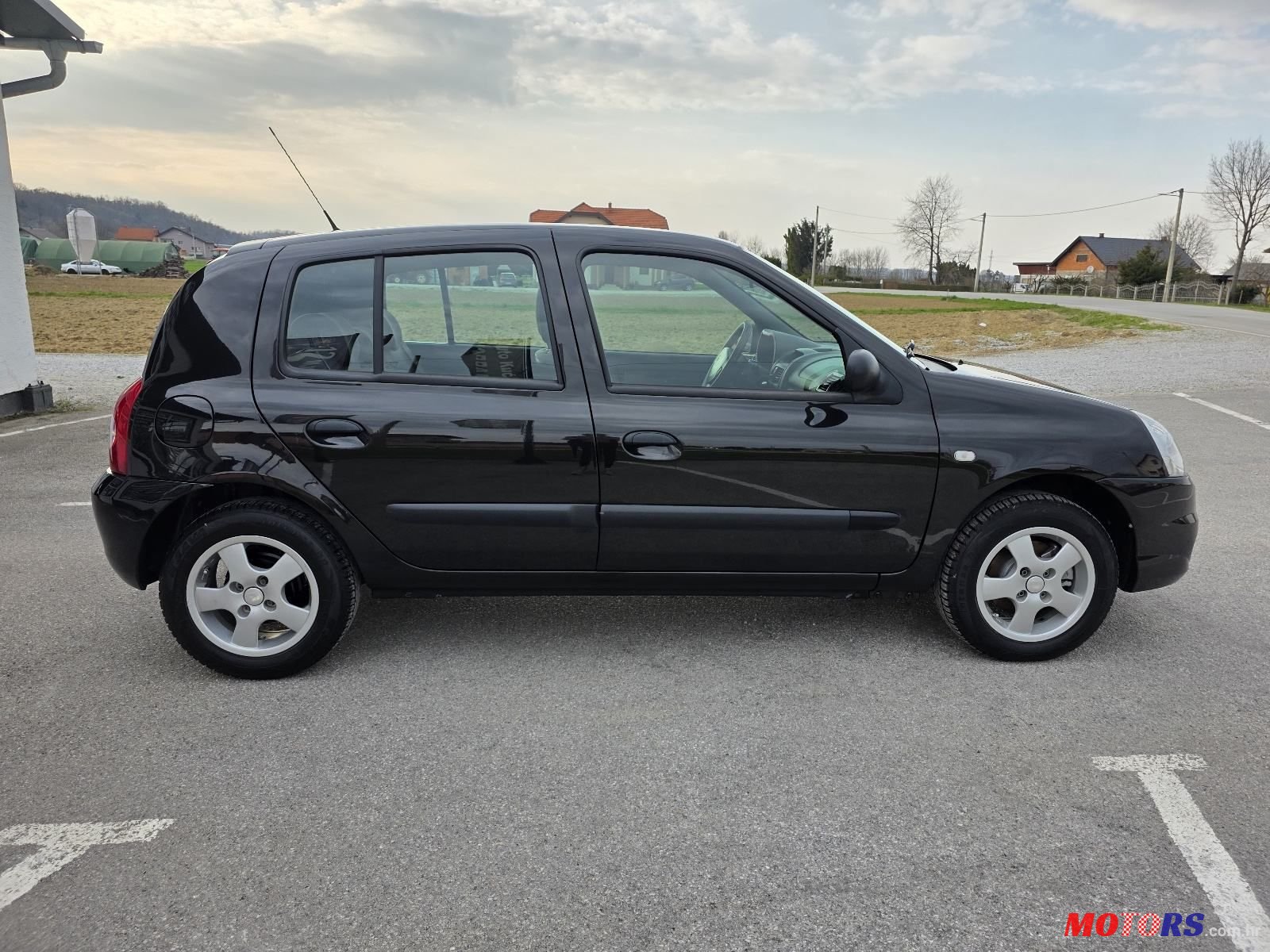 2012' Renault Clio 1,2 16V photo #4