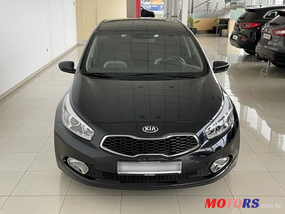 2015' Kia Ceed photo #2