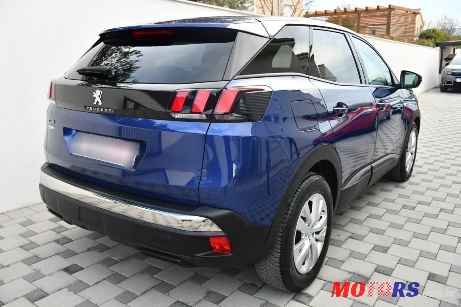 2020' Peugeot 3008 1,5 Bluehdi photo #5
