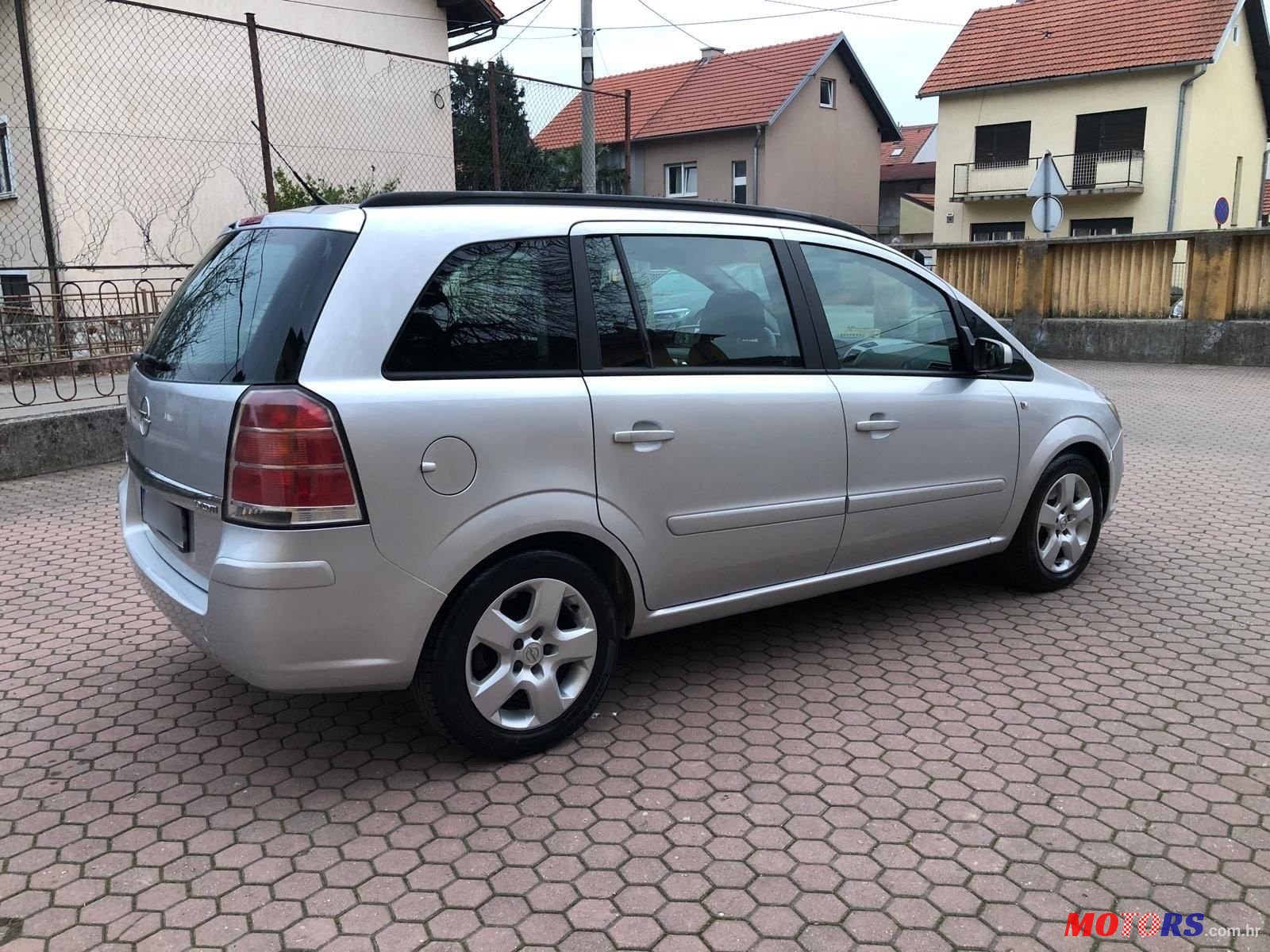 2007' Opel Zafira 1,9 Cdti photo #3