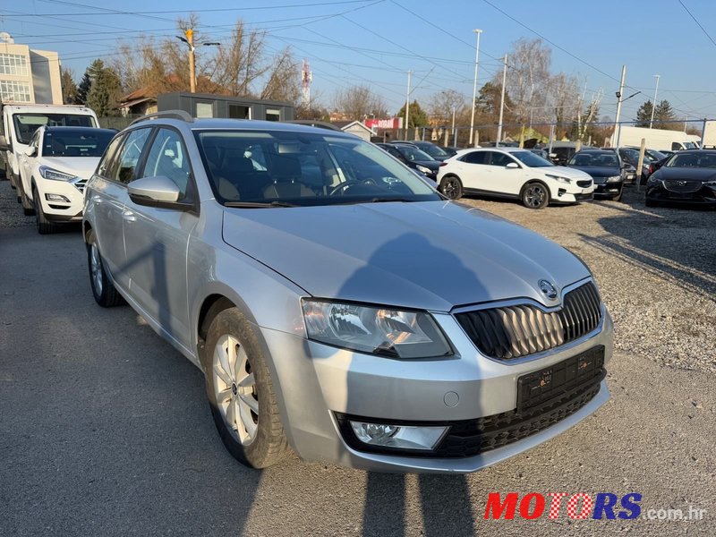 2015' Skoda Octavia Combi photo #3