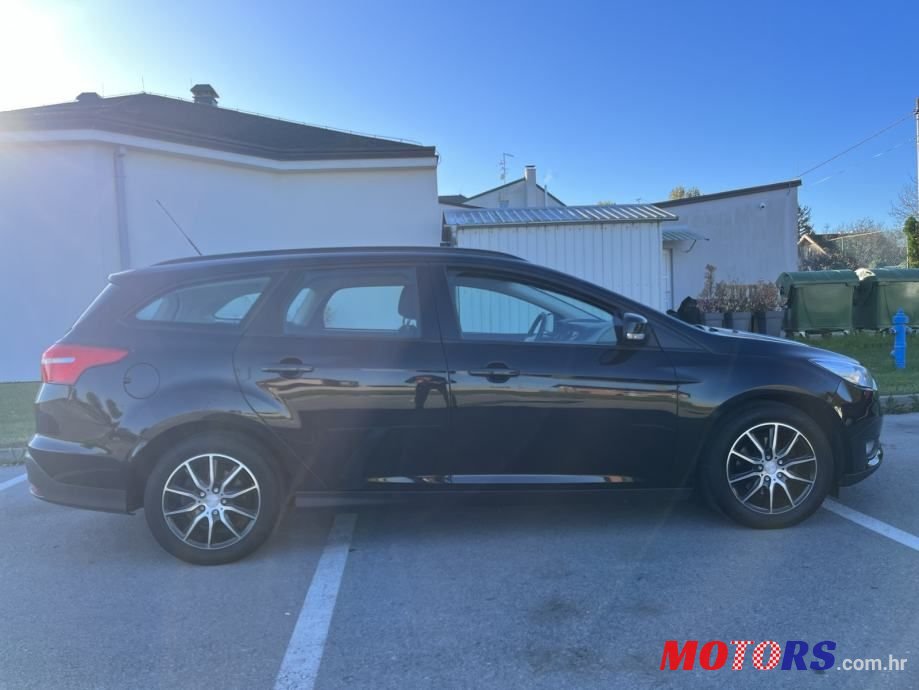 2015' Ford Focus Karavan photo #2