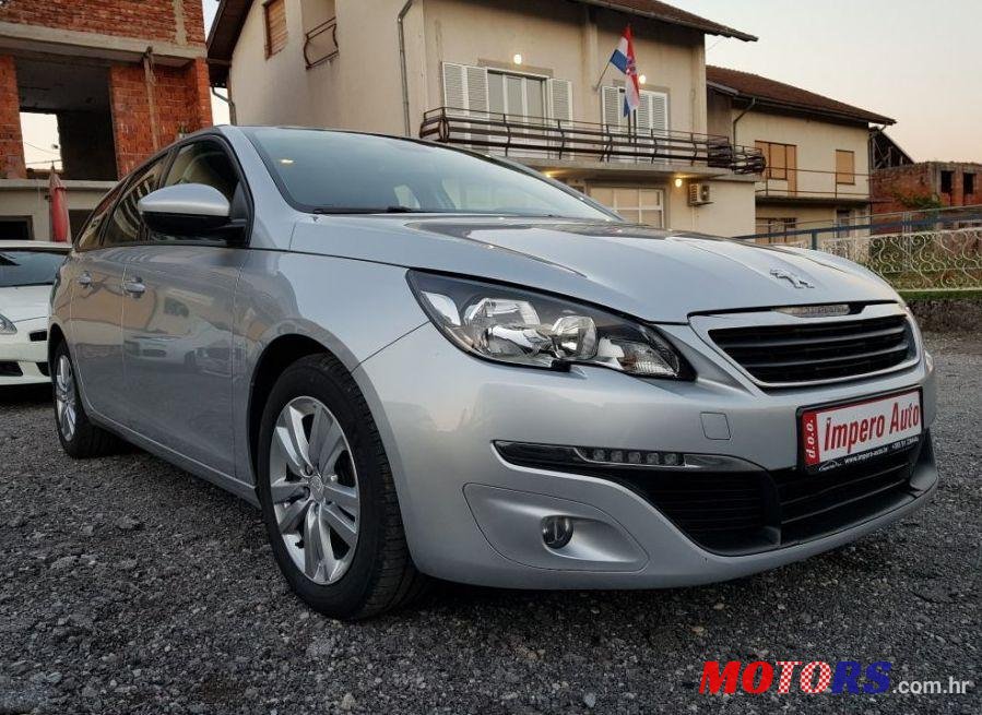2015' Peugeot 308 1,6 Bluehdi photo #1