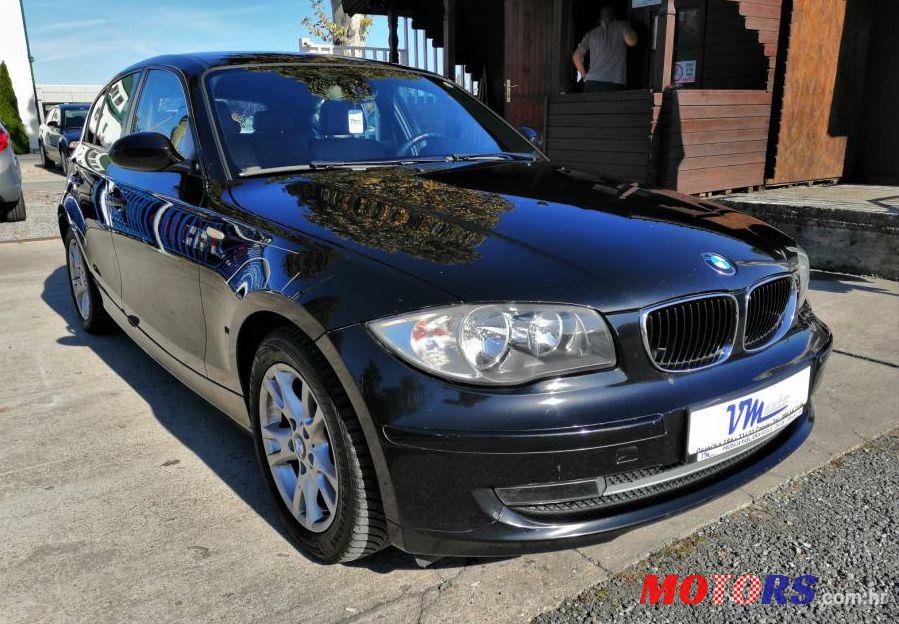 2009' BMW Serija 1 118D photo #1